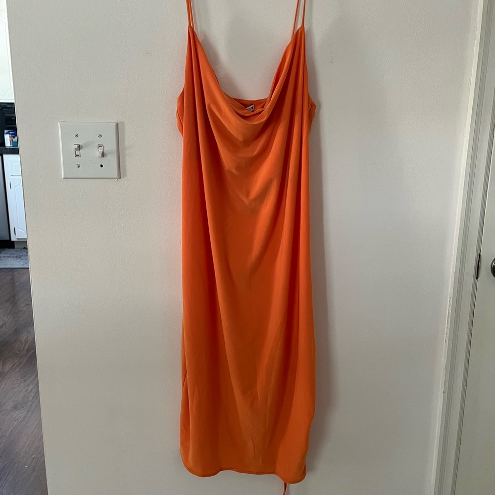 NWT Zara dress with ruching detail on side